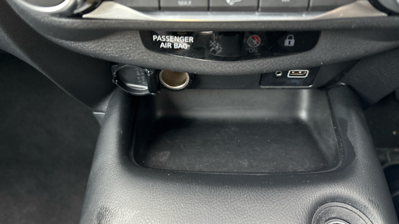 Nissan Juke 1.0 DiG-T 114 N-Connecta 5dr DCT Petrol Hatchback